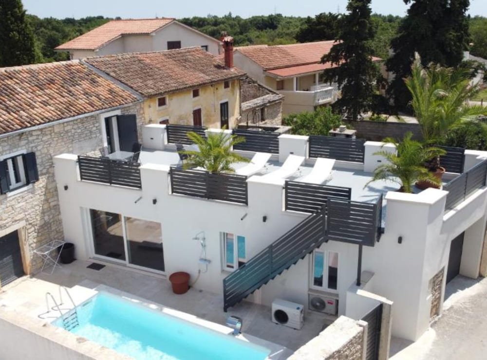 Villa Galant With Pool & Sauna Maružini