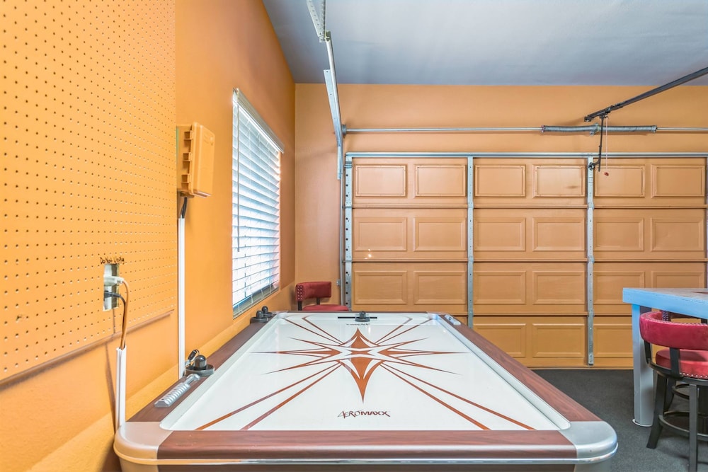 Beautiful Sunsets at 3BR Villa in Reno