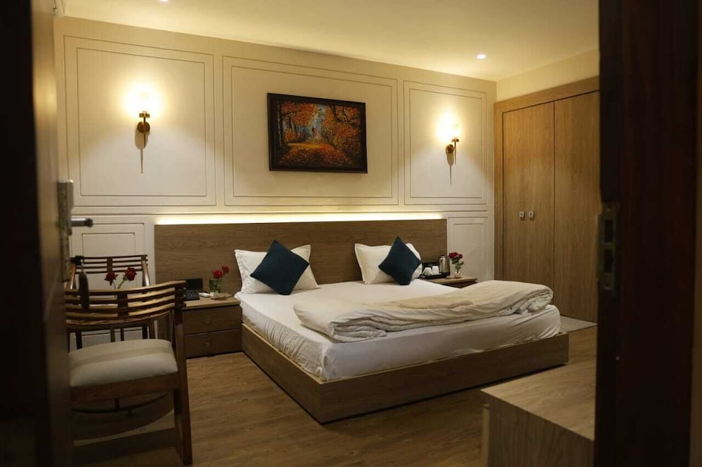 Siya Residency
