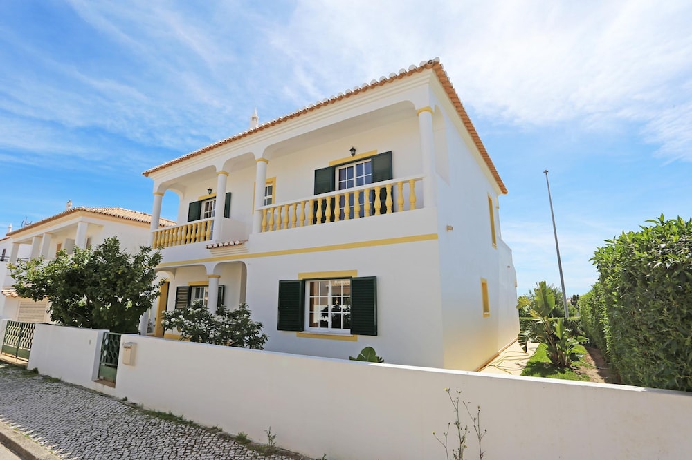 U 01 - Bedroom 1 in Casa Quinta Esta o