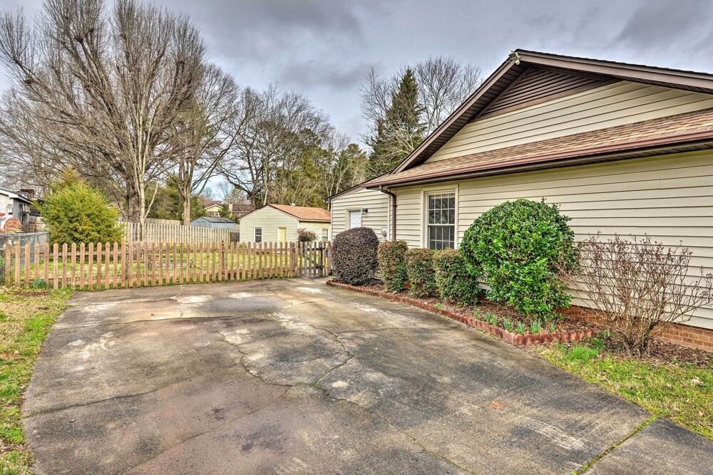 Cozy Home w/ Fenced Yard < 1 Mi Downtown Matthews! view 3