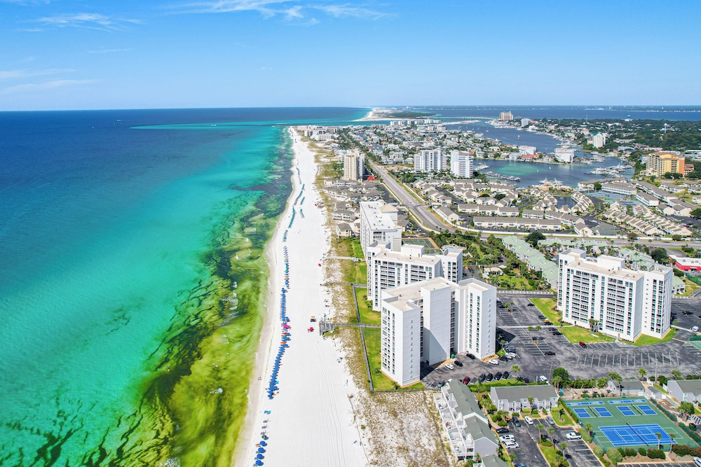 Steps to Beach: Oceanfront w/ Panoramic Gulf Views