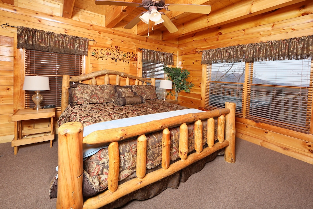 Rising Eagle Lodge by RedAwning