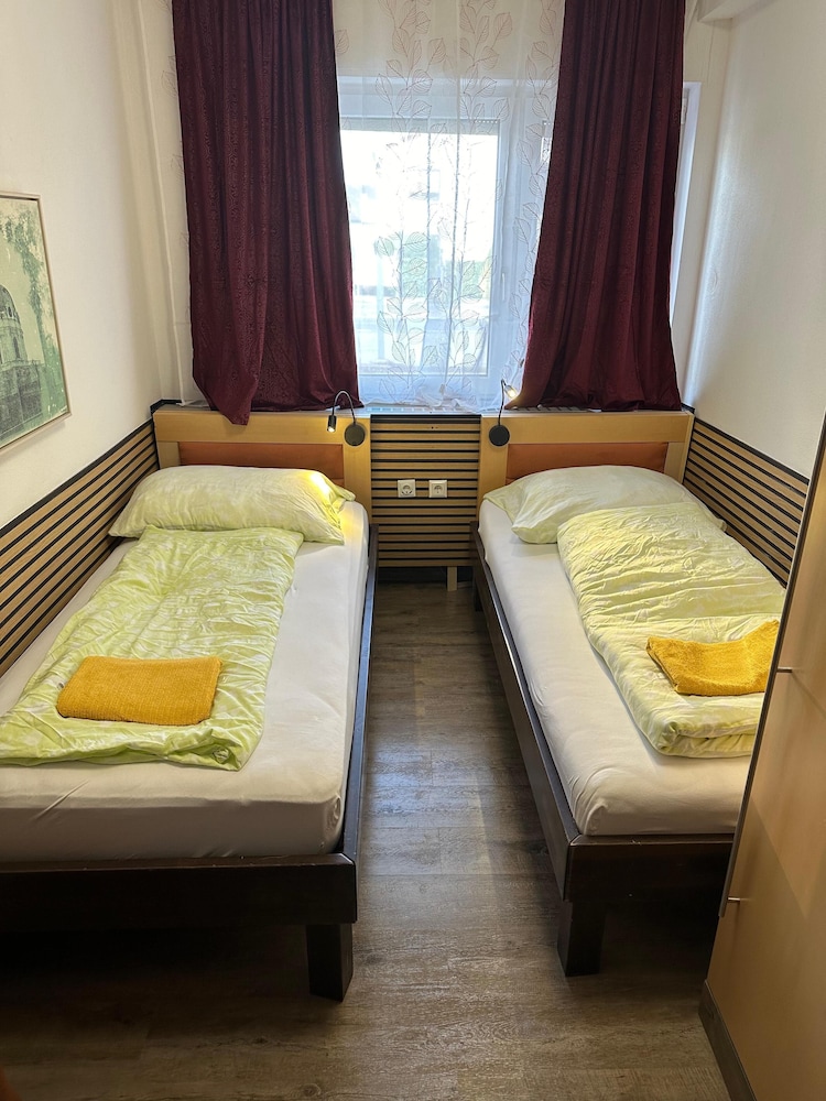 Motel Caesar