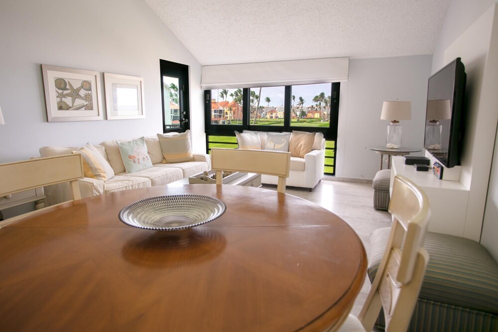 Spectacular Beach View 3-bedroom Villa Bv179 view 2