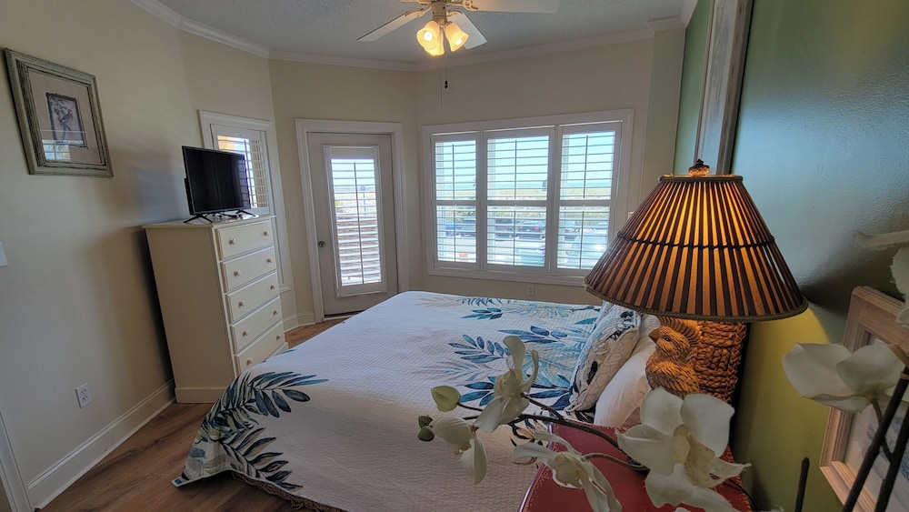 Sandpiper 2 by Tybee Vacation Rentals