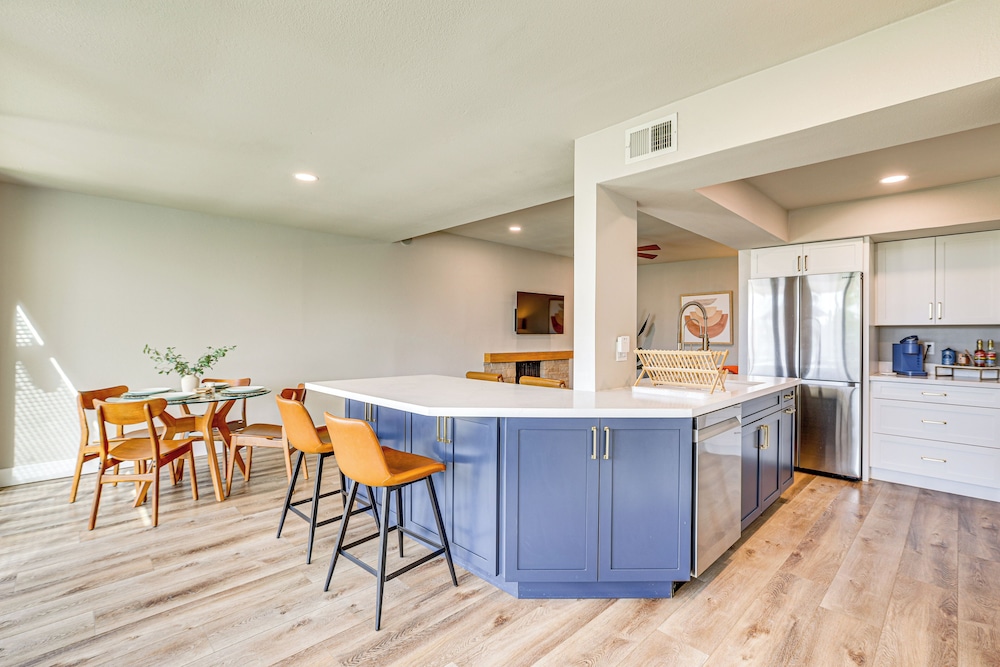 Outdoor Entertainment Space: Home in Scottsdale