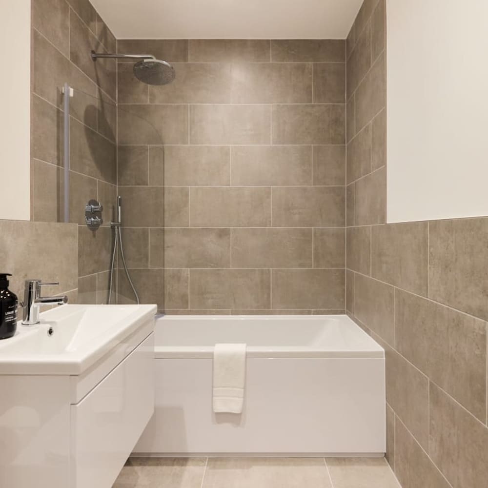 The Mitcham Secret - Amazing 1bdr Flat view 5