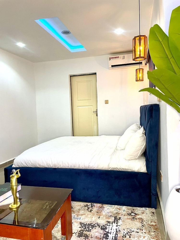 Wine House Apartments