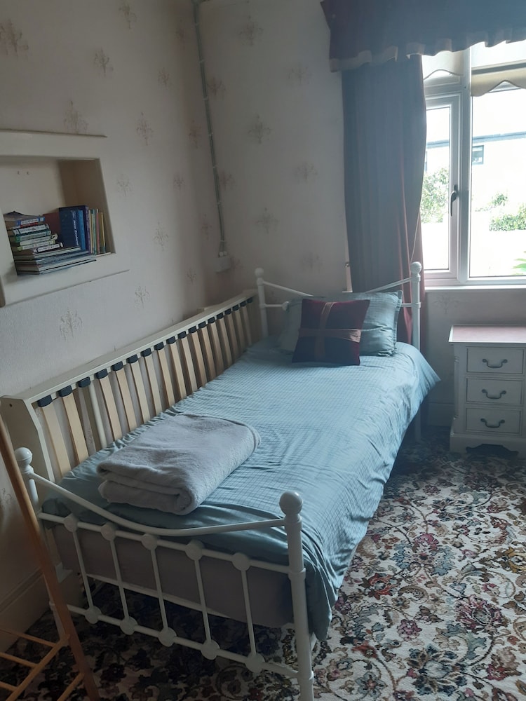 Spacious 4 Bedroom House in Limerick, photo 12