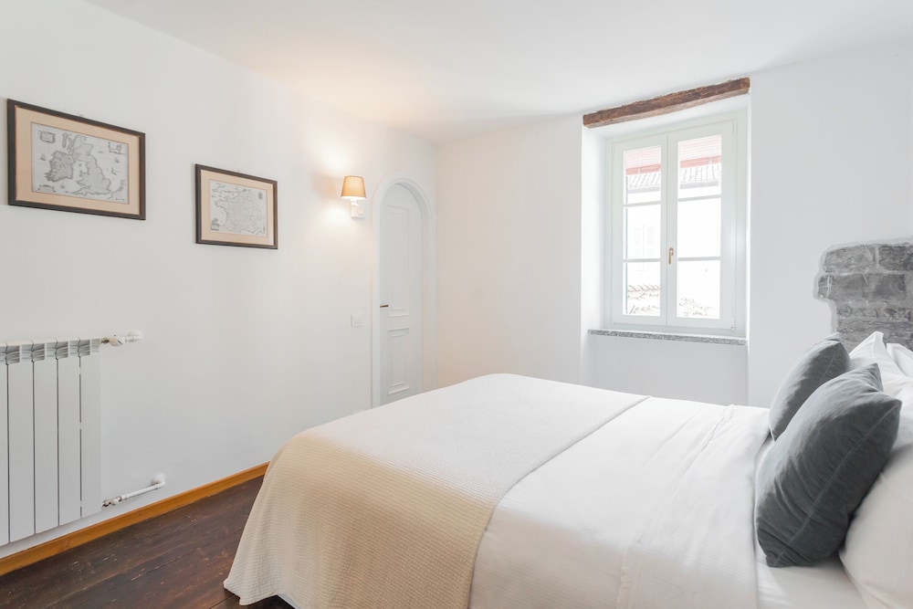 Emily's Holiday House - Authentic Lake Como by Rent all Como