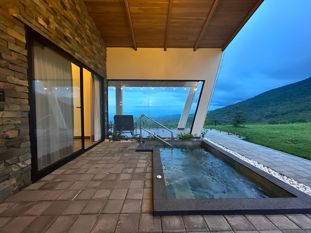 Villas Jawara