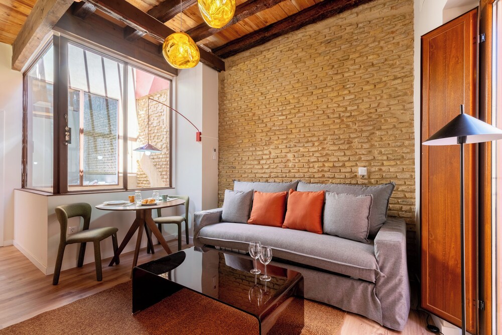 One&Lux Casa Barrabas