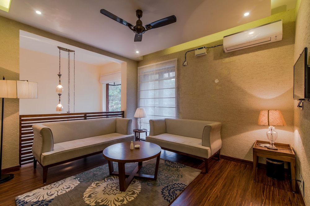 Budh Villa by Iksha