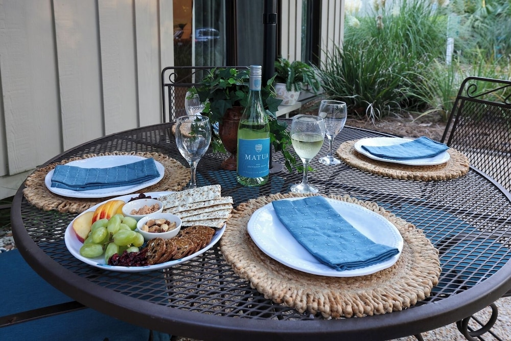 Hilton Head Retreat Gated Villa, Pets OK