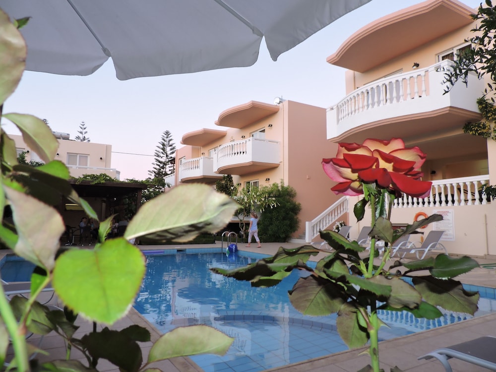 Golden Rose Suites