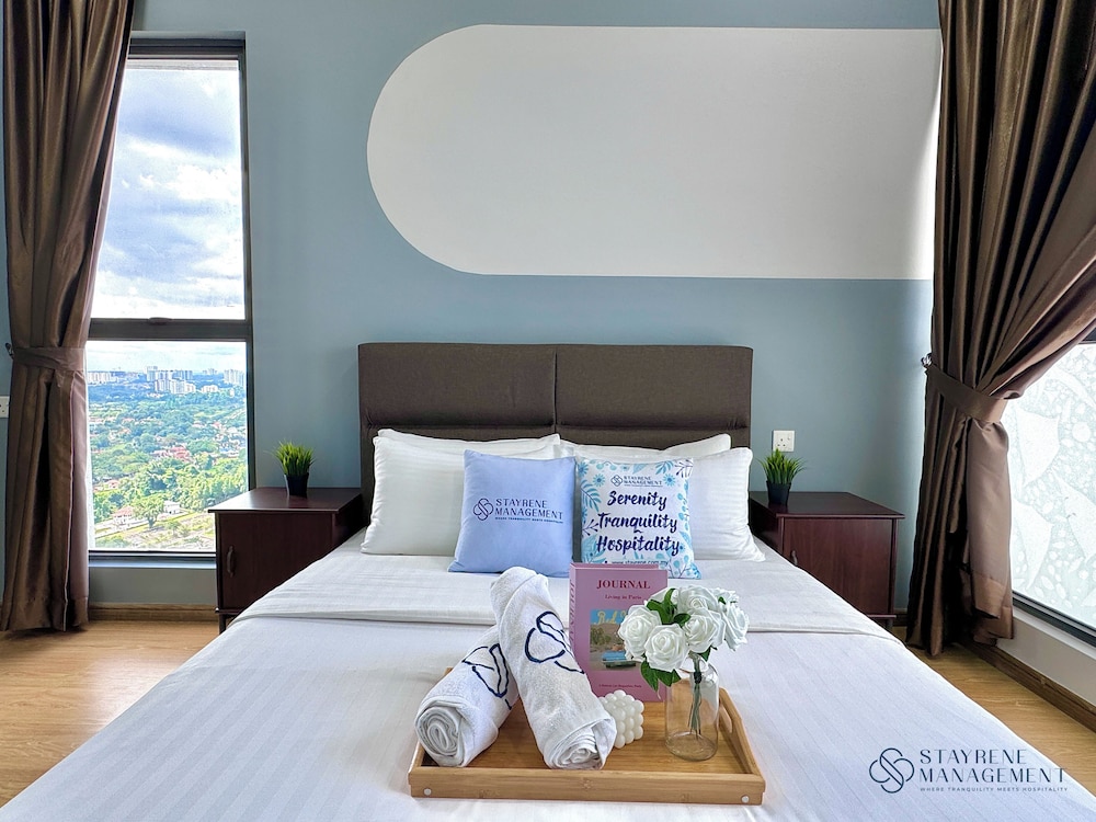 Country Garden Danga Bay Sea View Homestay by Stayrene