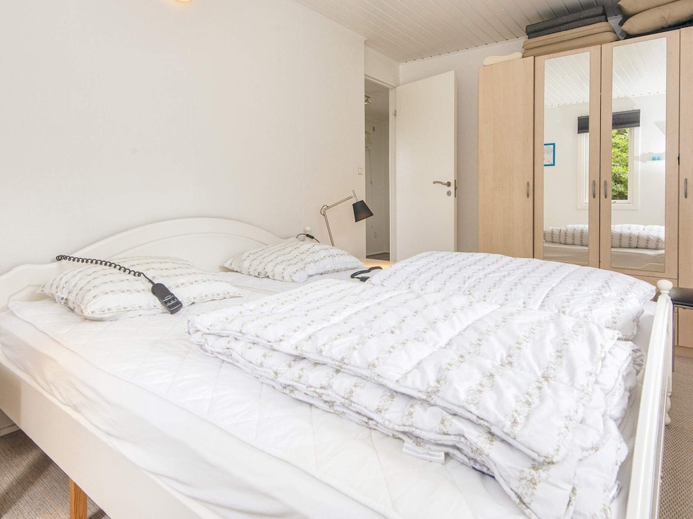 6 Person Holiday Home in Kolind-by Traum view 3