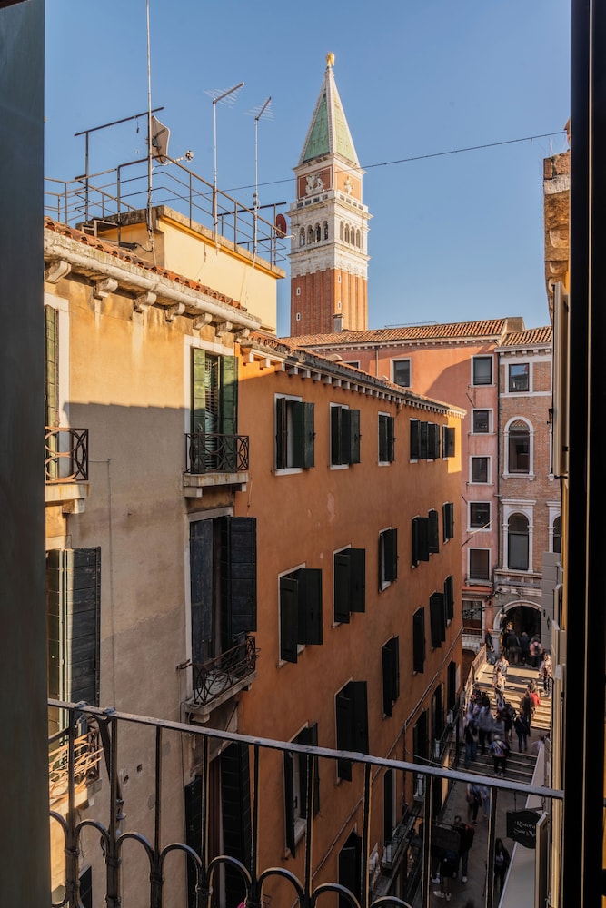 Palazzo Rota Luxury Apartments