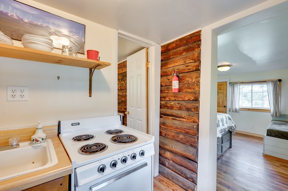 'minnehaha' Allenspark Cabin Near Hiking! - Property Image 11
