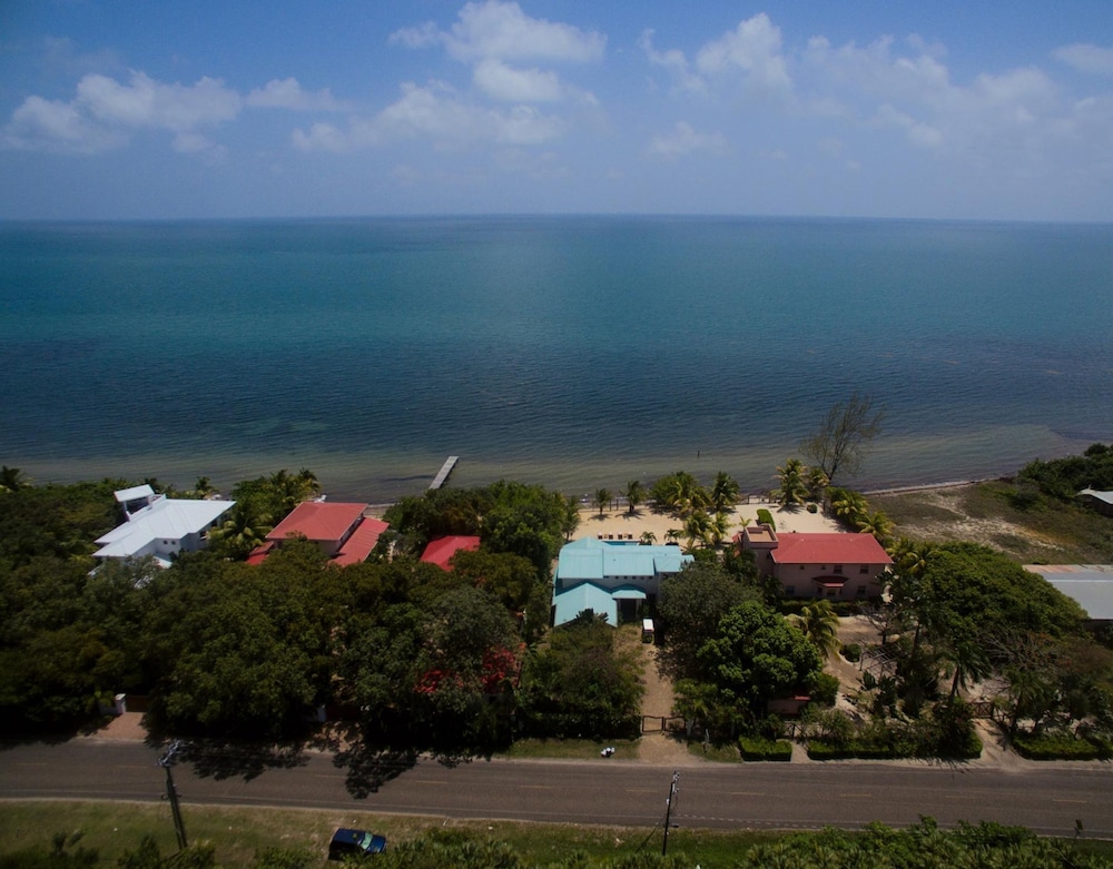 Large Oceanfront Villa With Pool Close to Village
