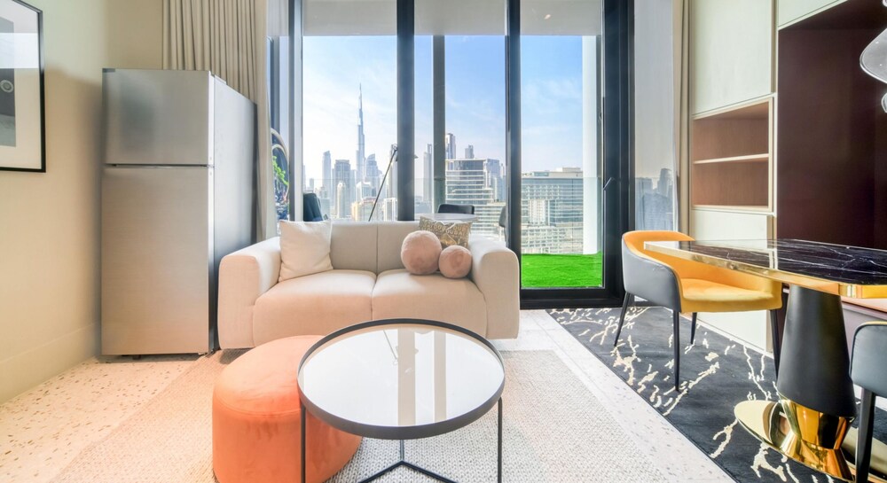 Sleek Comfy Studio w Burj Khalifa View Balcony