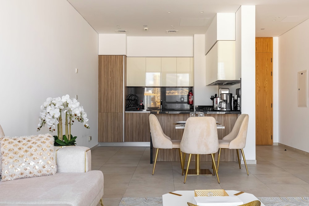 SIMPLY COMFORT Modern 1Br Heart of Dubai