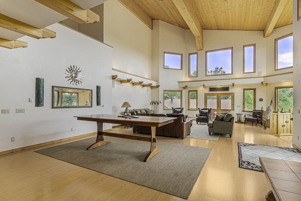H7 at Hope Mountain -- 6-Bedroom Retreat Home at Allenspark Colorado 6 Home by RedAwning - Property Image 8