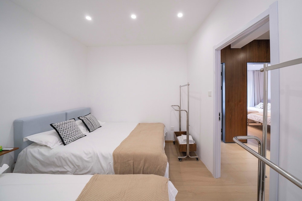 Book and Bed - Xujiahui