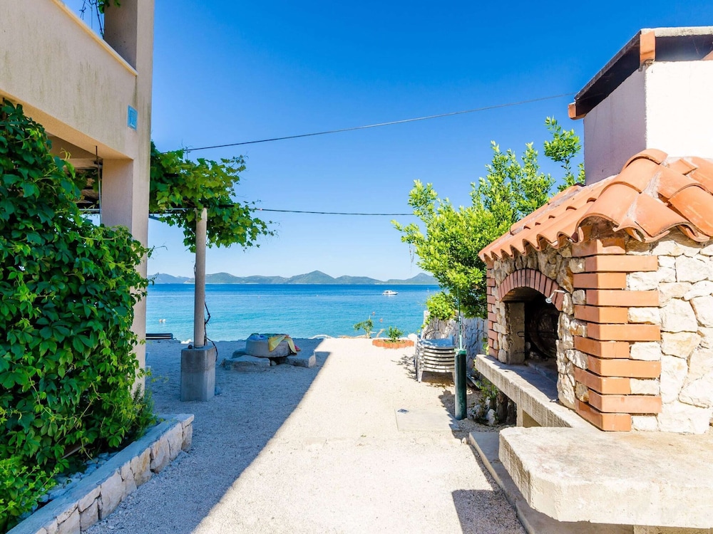 Apartments Kola's Mill - Comfort One Bedroom Apartment With Terrace and Sea View