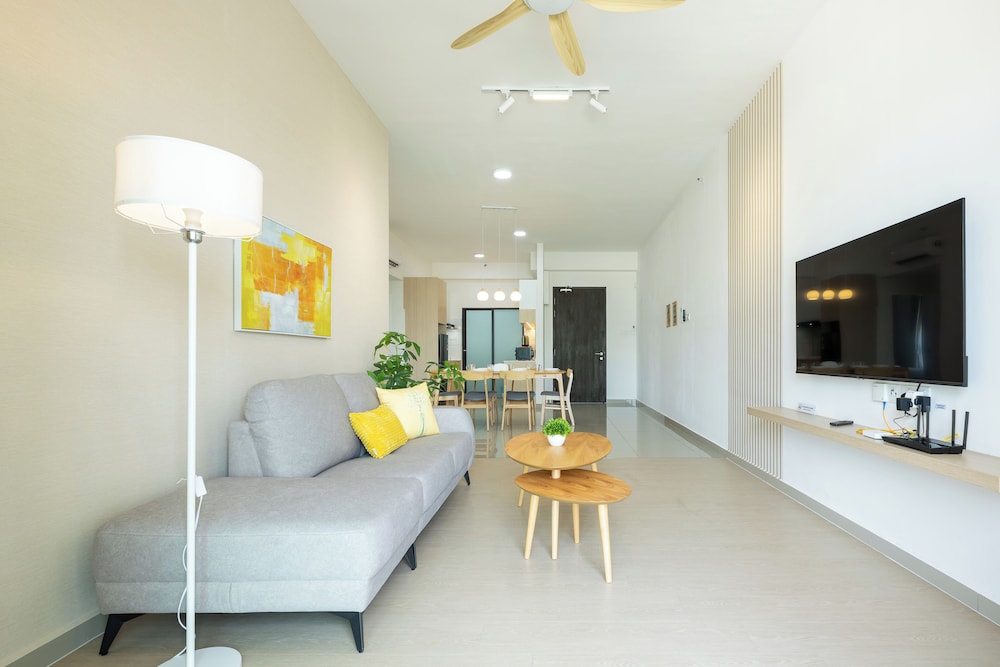 Sunshine Residence Suites