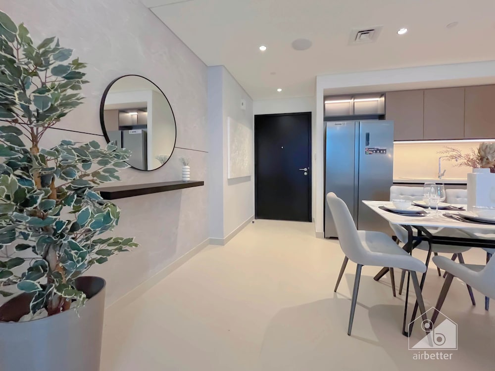 Burj Crown Luxury 3bedroom Balcony & View