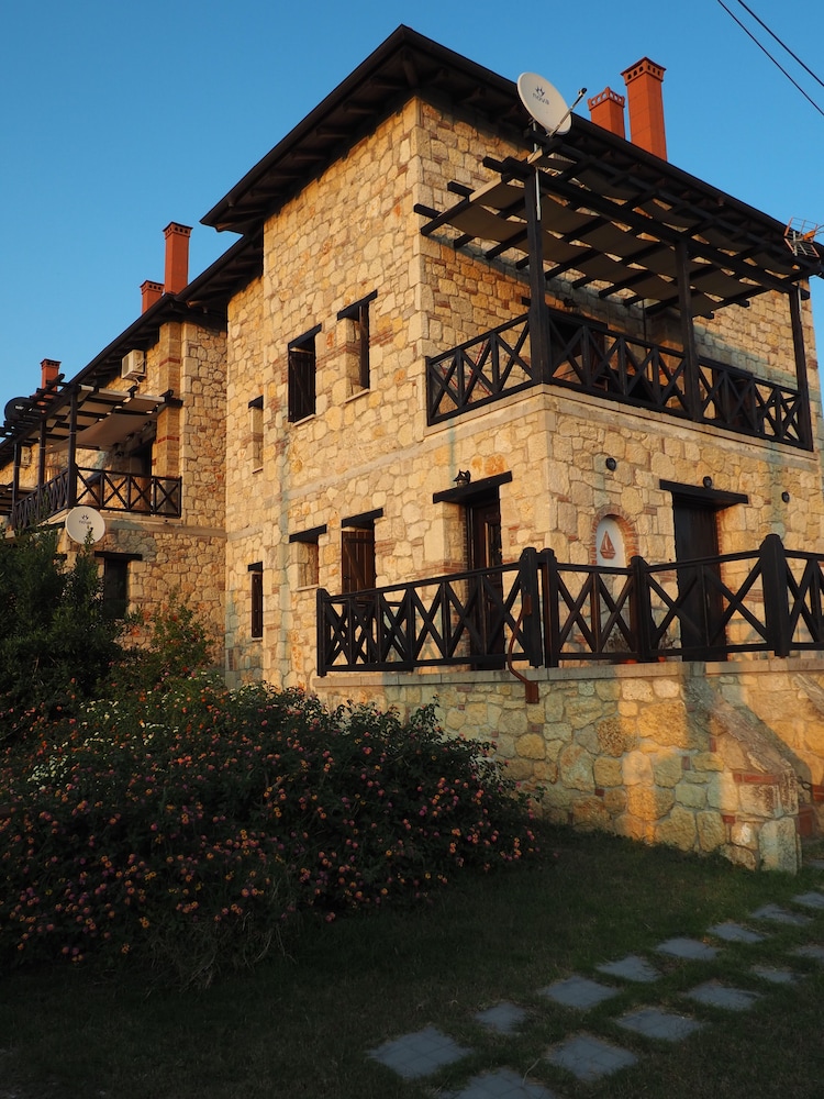Halkidiki Luxurious Stonehouses