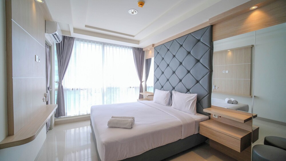 Good Location And Cozy 1Br At Praxis Apartment view 3