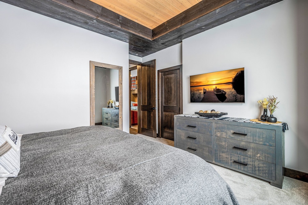 Opulence At Big White