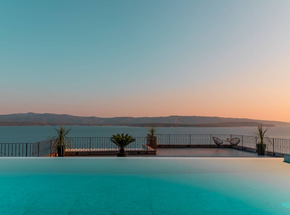 Spectacular Bol Island Sea View Villa With Pool