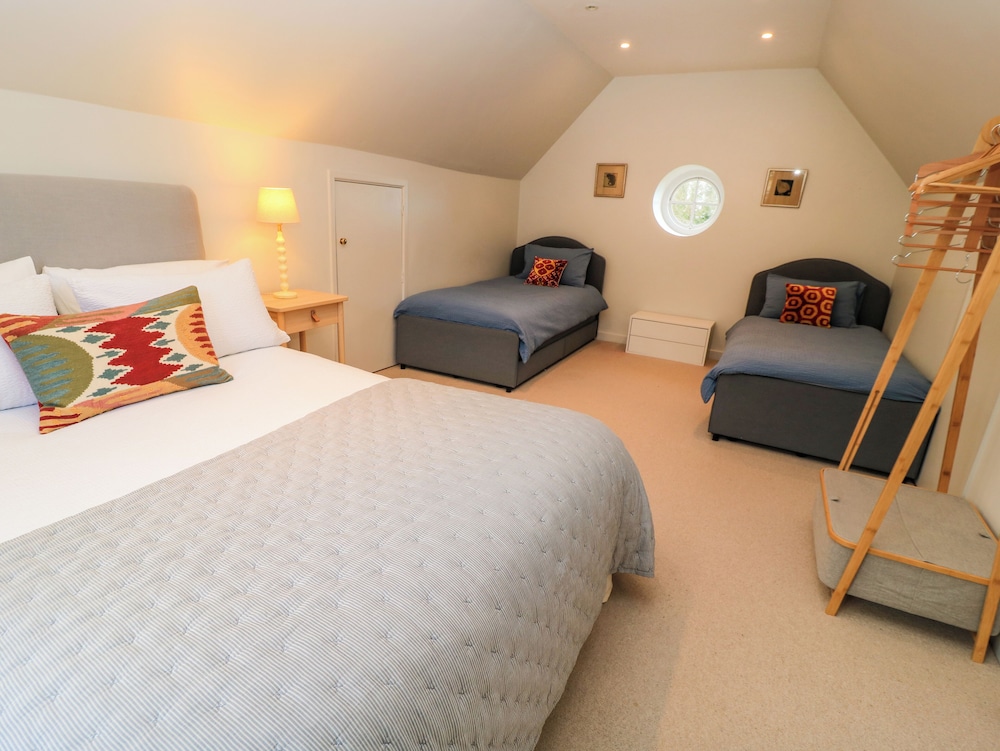The Elm Coach House