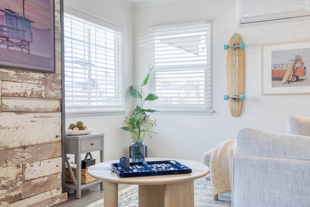 Surfrider Buyout by Avantstay 2 Home Buyout By the Beach!