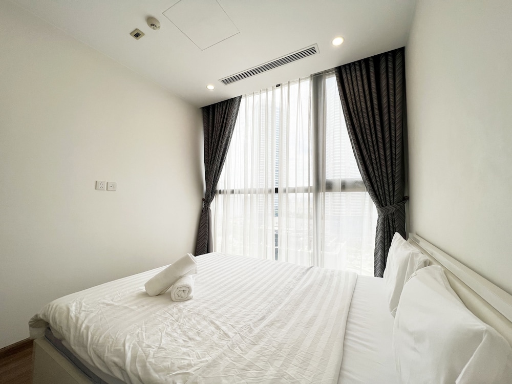 Luxhousing Vinhomes Skylake