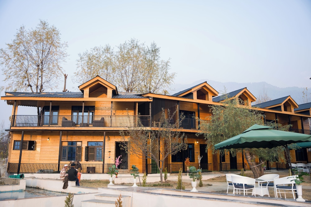 Jade River Resort By Defoy
