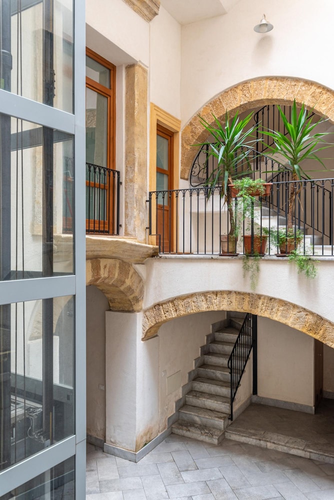 Casa Avio Alla Vucciria by Wonderful Italy