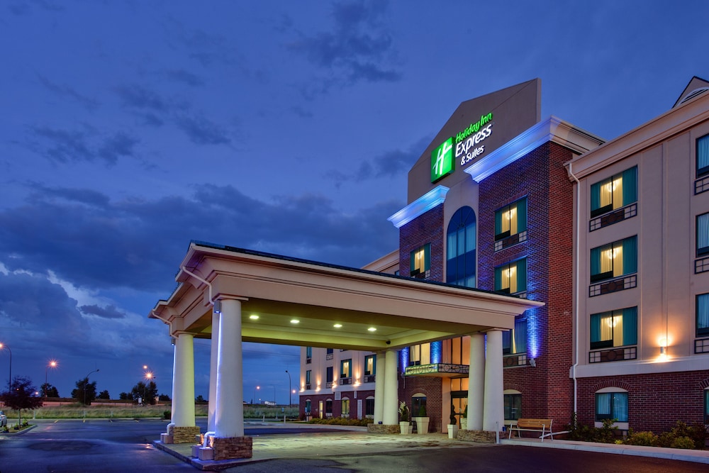 Medicine Hat Vacations - Holiday Inn Express  Suites Medicine Hat Transcanada Hwy 1, an IHG Hotel - Property Image 1
