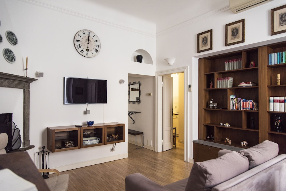 Attractive Apartment in Navigli Area