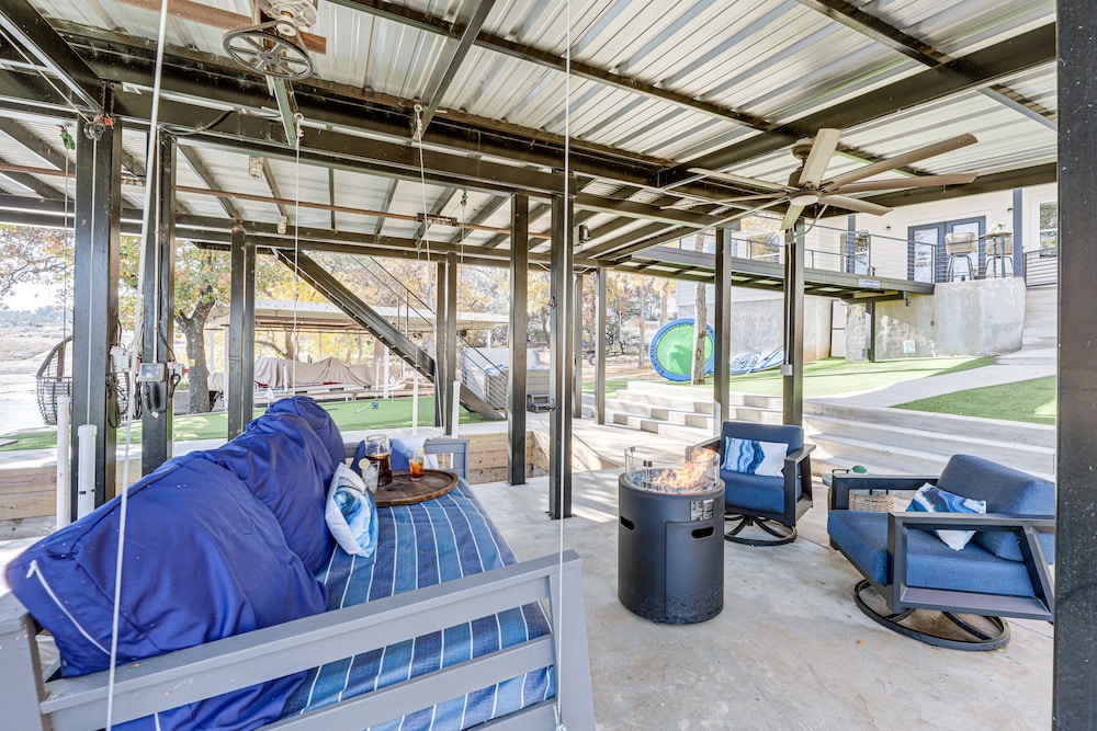 Marble Falls Vacations - Pet-friendly Lake LBJ Retreat w/ Deck  Hot Tub! - Property Image 8