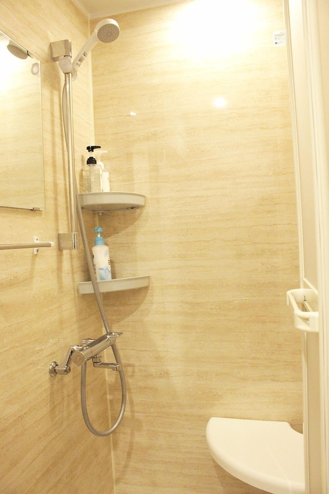 GUESTHOUSE YOURS - Hostel