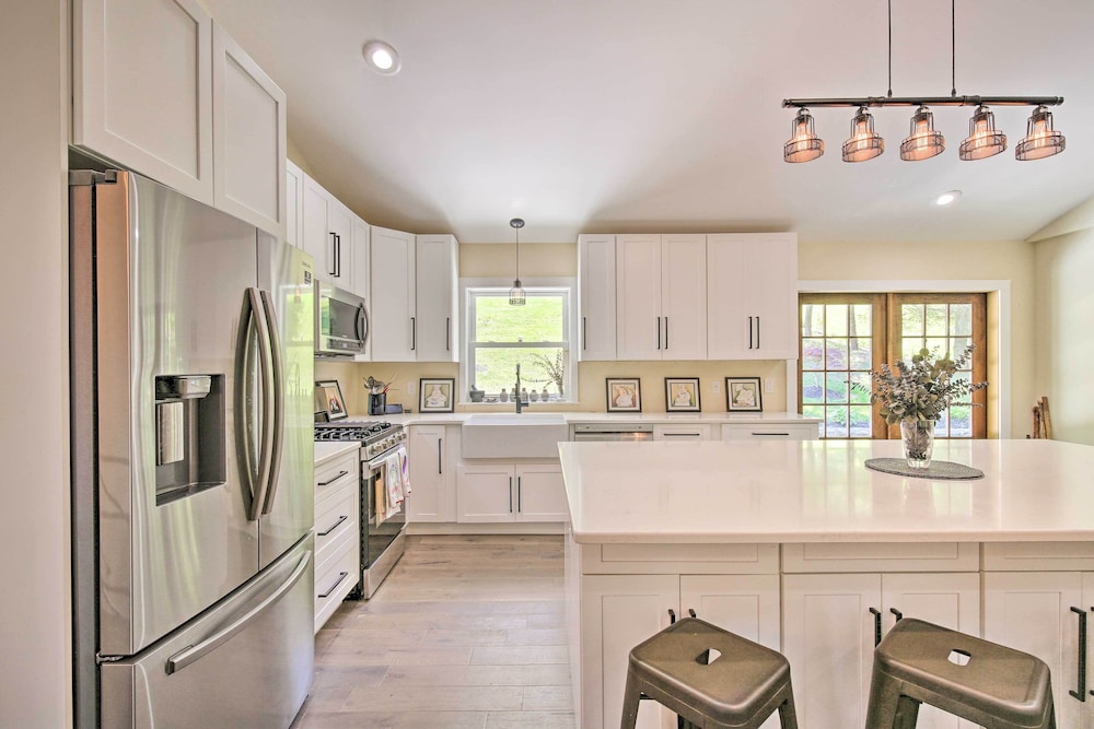 Modern NY Home w/ Views By Hudson Valley Hiking! - Property Image 21