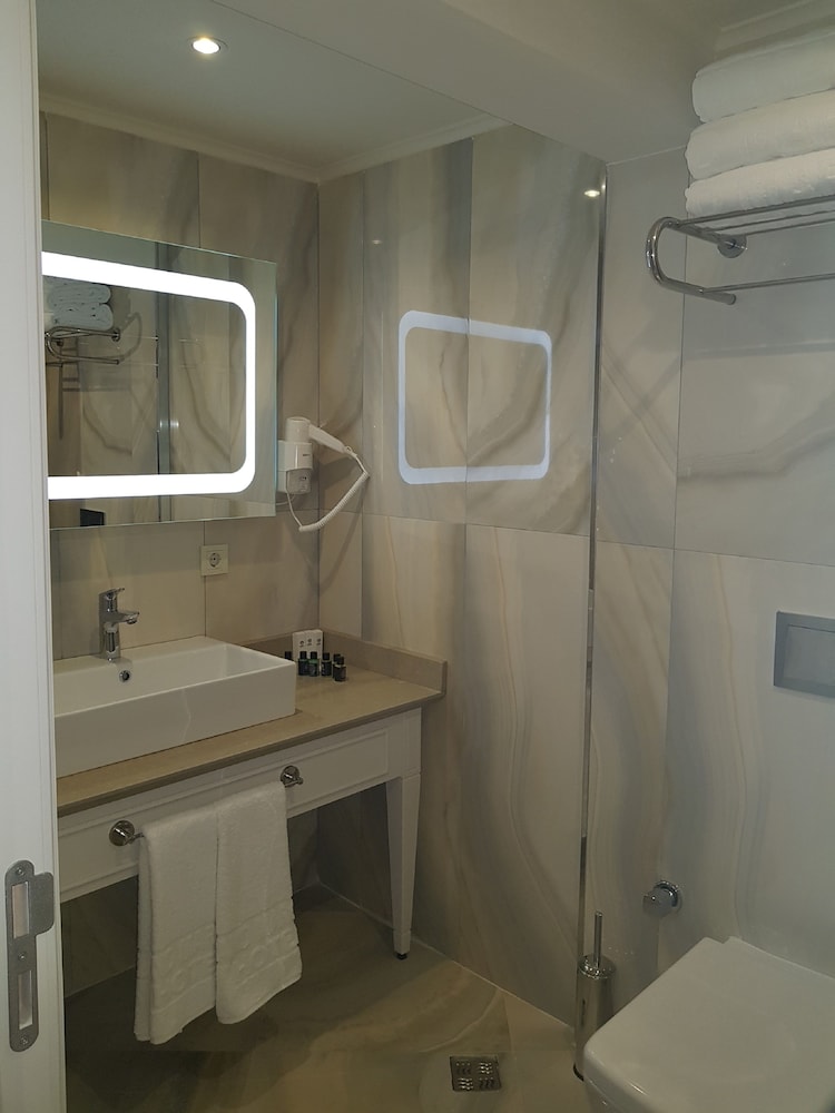 Grand Marcello Otel - Image 58