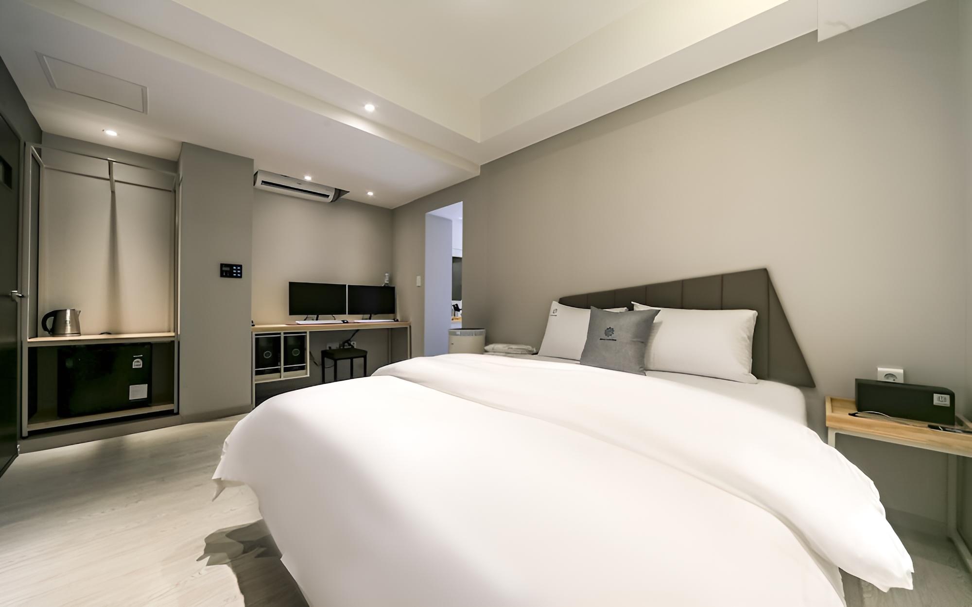 Daegu Suseong-gu Design Hotel Gauzin view 5