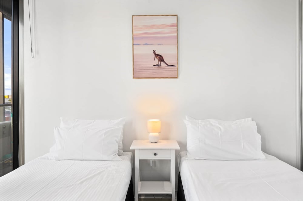 Stylish Southbank 2-bed Flat w/ Balcony
