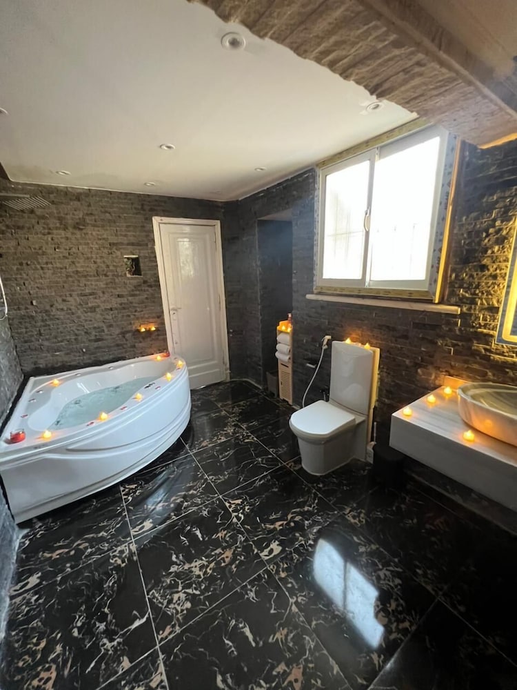 Downtown Family Suites